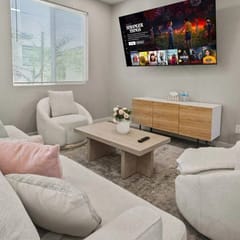 2B2B Restful Escape | New Pool & Secured Parking