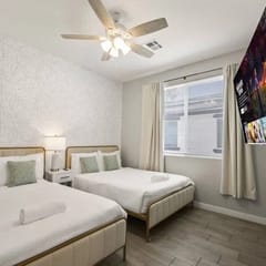 Premium B2B Getaway | Pool • Free Parking