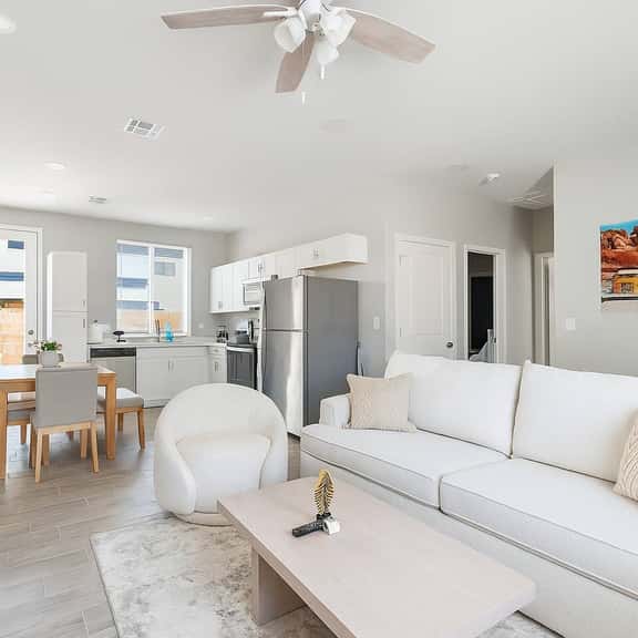 Arizona Escape | 2BR2B + Pool and Free parking - Image 1
