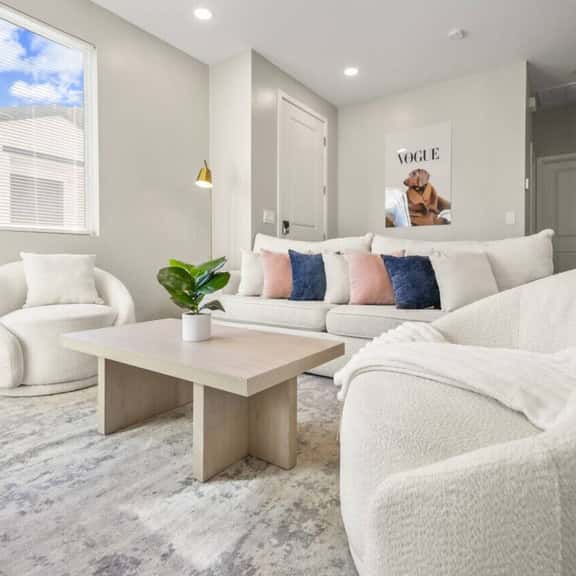 2B2B Paradise Pool Apartment | & Park Free - Image 1