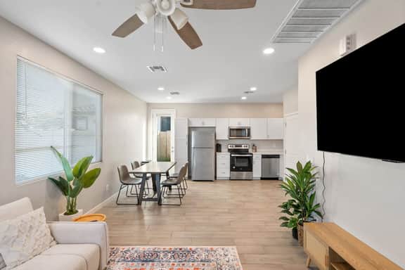 NEW 1BR/1BA | Pool, Gym & Parking| - Image 4