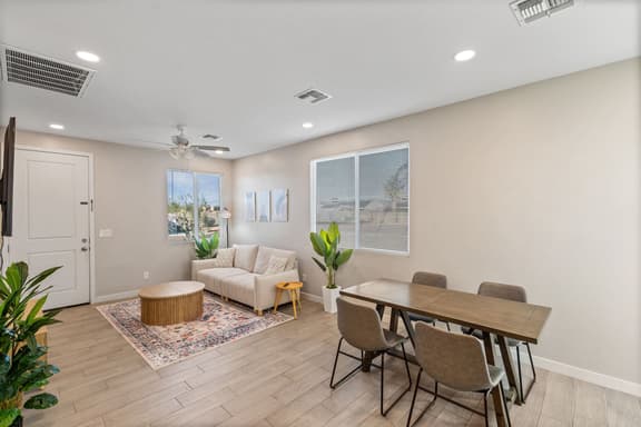 NEW 1BR/1BA | Pool, Gym & Parking| - Image 1